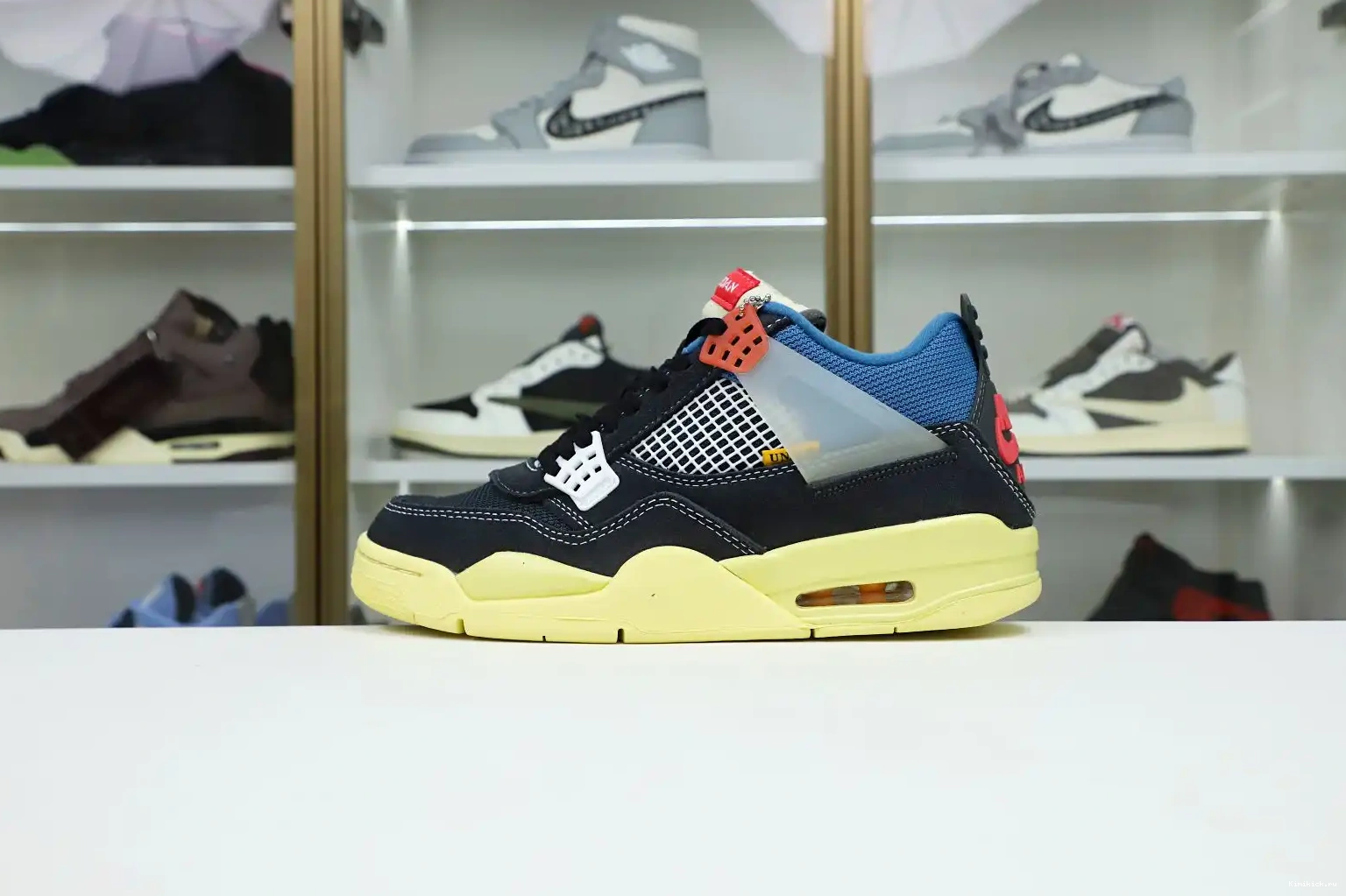 JORDAN Kimikick AIR LA 4 'OFF X UNION RETRO NOIR' 0606